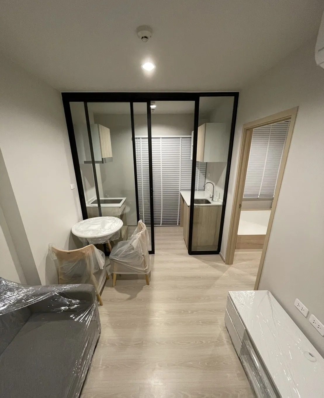 1 Bedroom Condo for rent at Nue Noble Ngamwongwan — photo 3