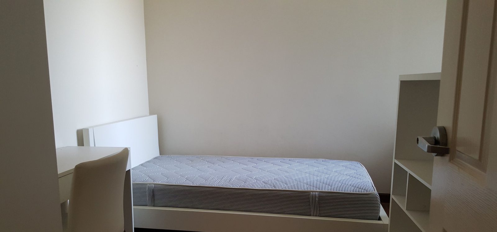 2 Bedroom Condo for rent at Golden Lake View — photo 3