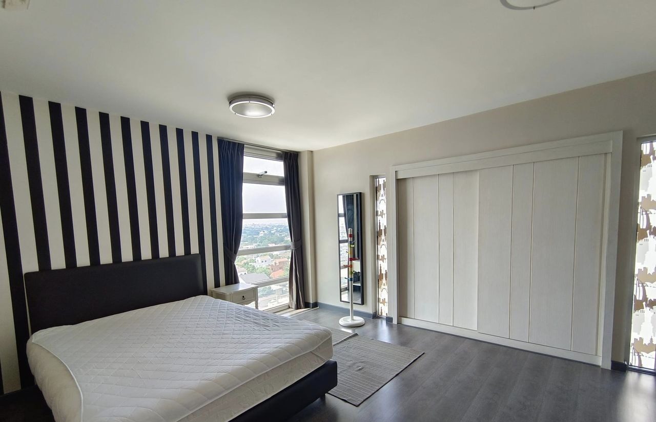 2 Bedroom Condo for rent at The Lake Condominium — photo 1