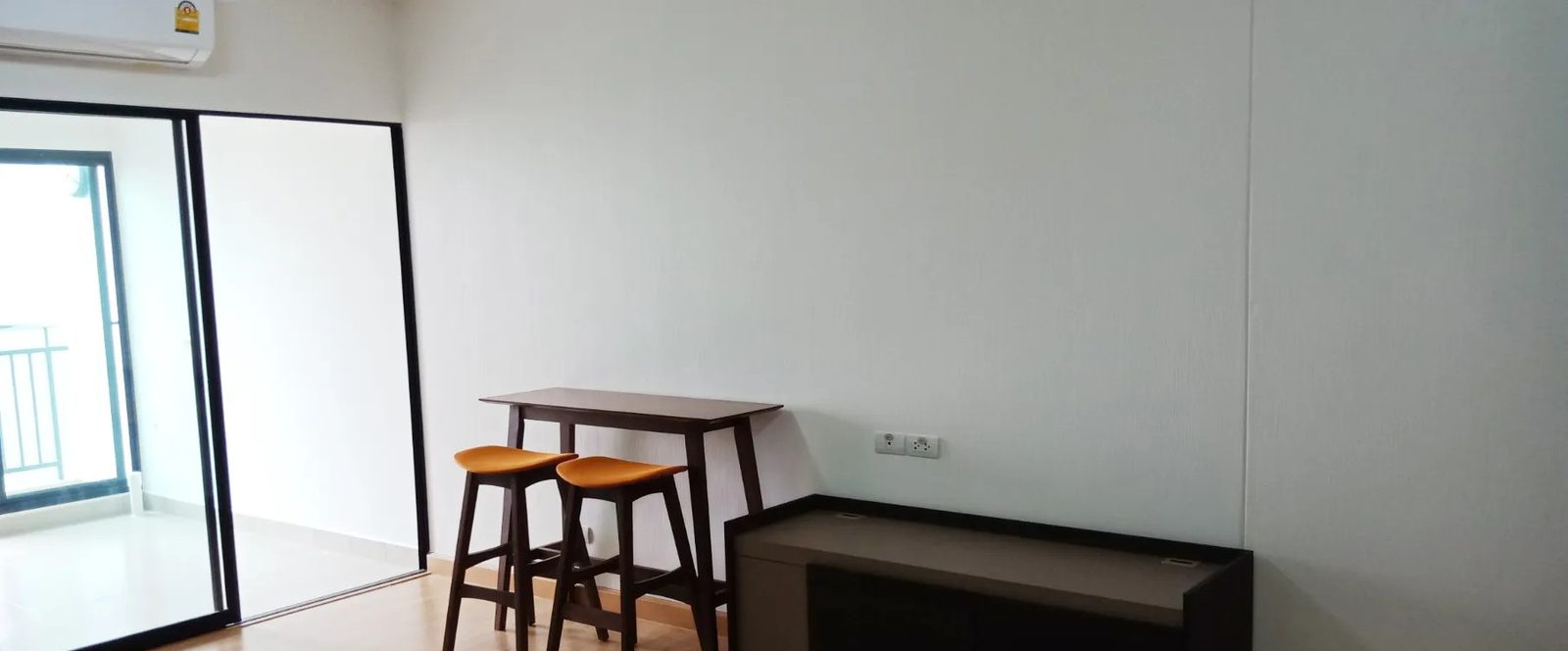 Studio Condo for rent at Supalai Loft Chaeng Wattana