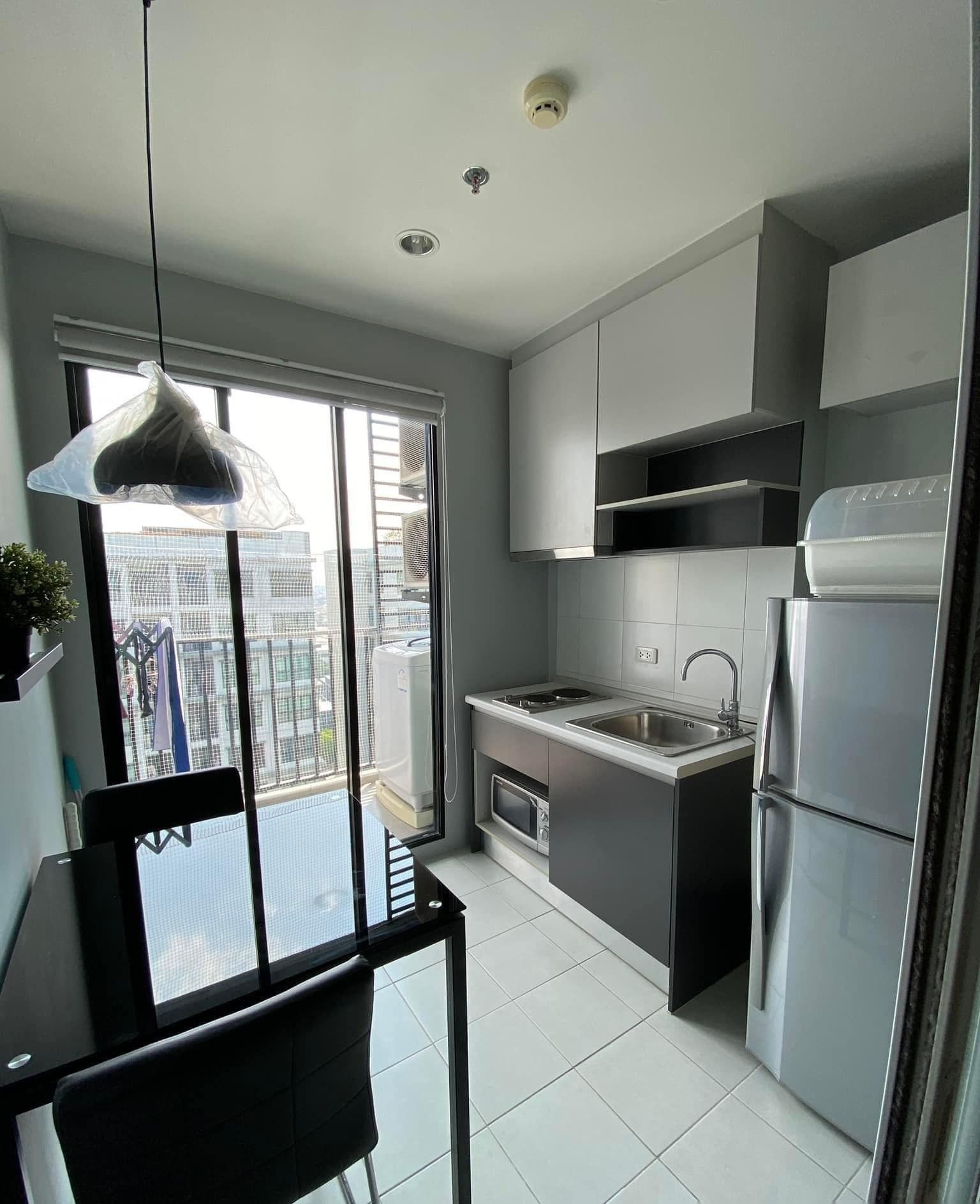 1 Bedroom Condo for rent at The Base Chaengwattana — photo 3