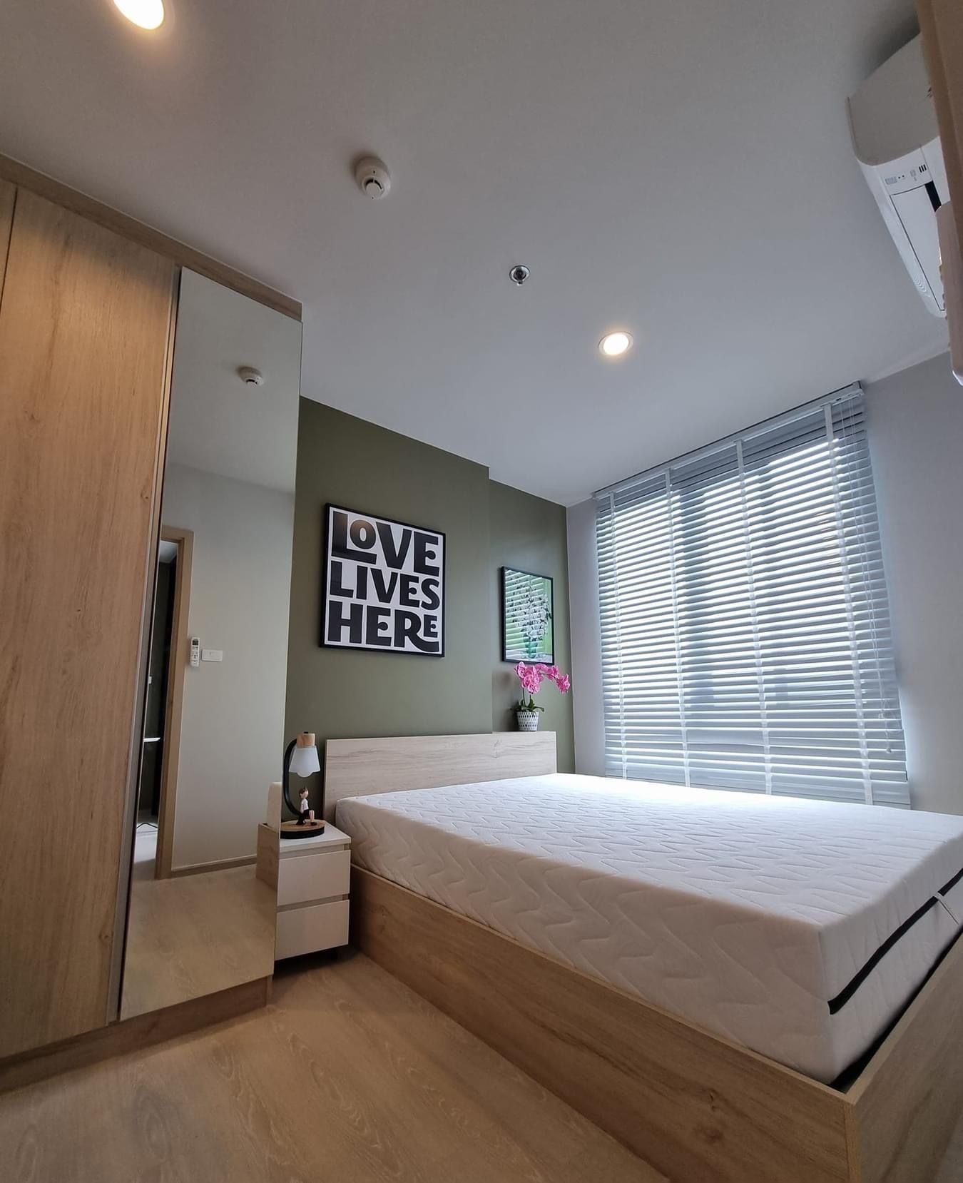 1 Bedroom Condo for rent at Nue Noble Ngamwongwan — photo 1