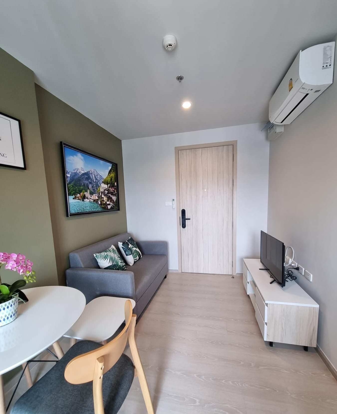 1 Bedroom Condo for rent at Nue Noble Ngamwongwan — photo 2