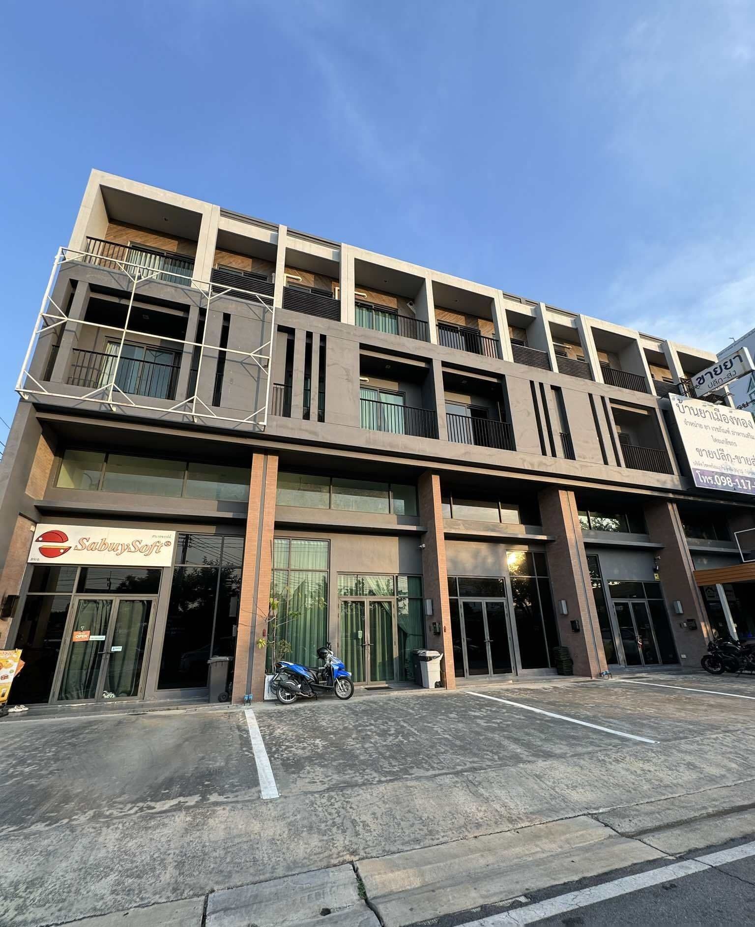 Office for rent at Work Place Chaengwattana