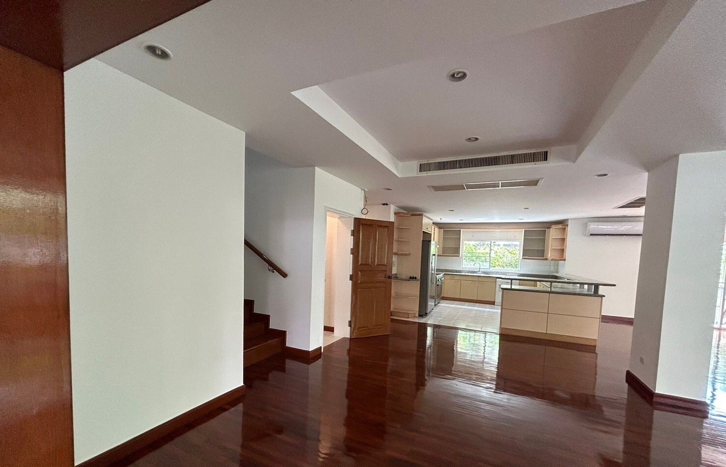 4 Bedroom House for rent at Palmtree Place at Nichada Thani — photo 2
