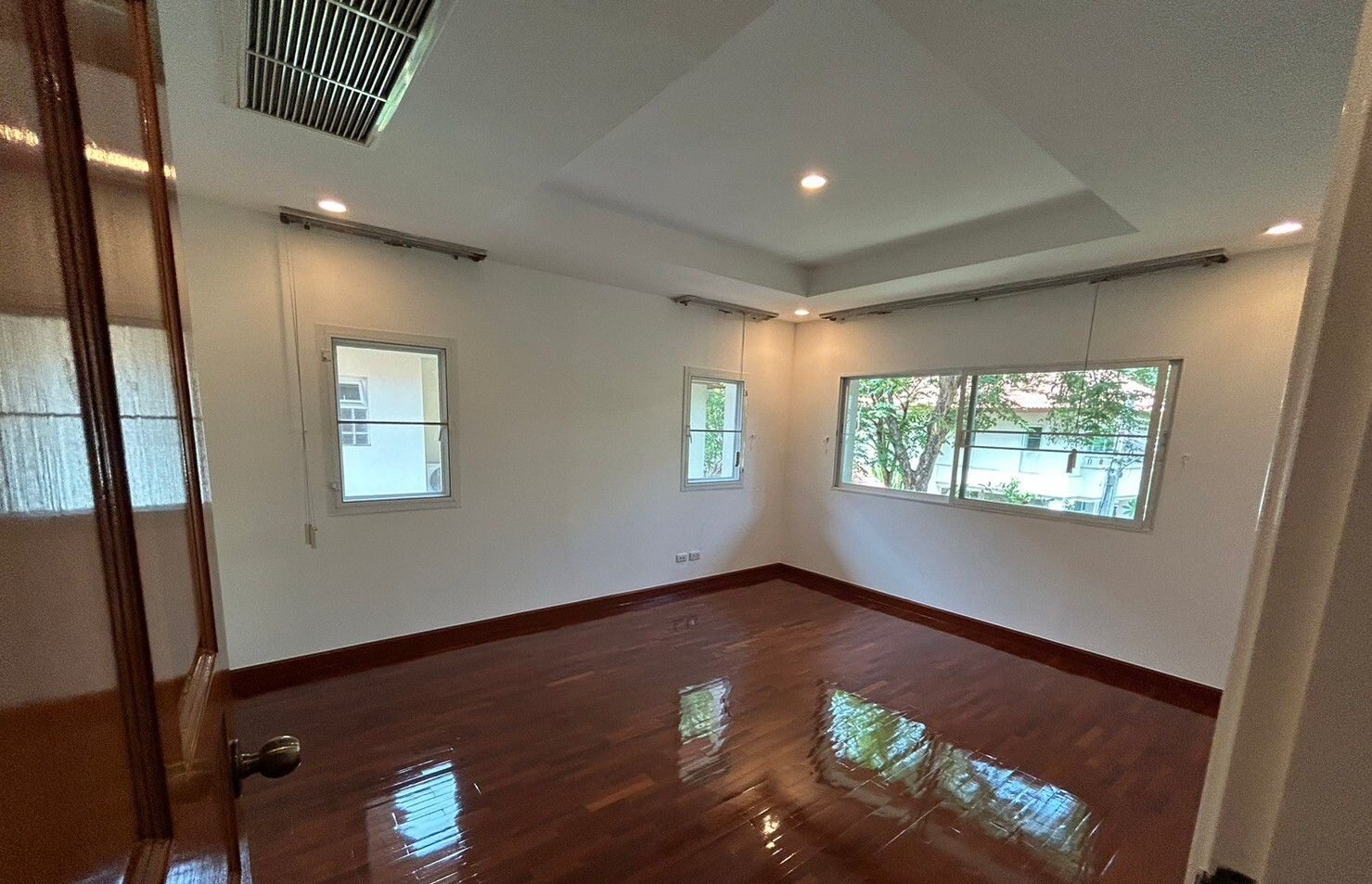 4 Bedroom House for rent at Palmtree Place at Nichada Thani — photo 4