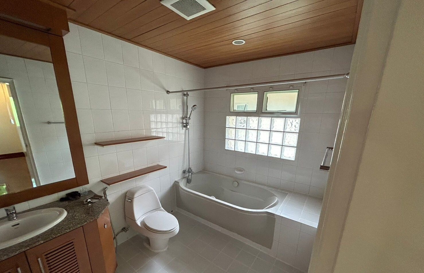 4 Bedroom House for rent at Palmtree Place at Nichada Thani — photo 5