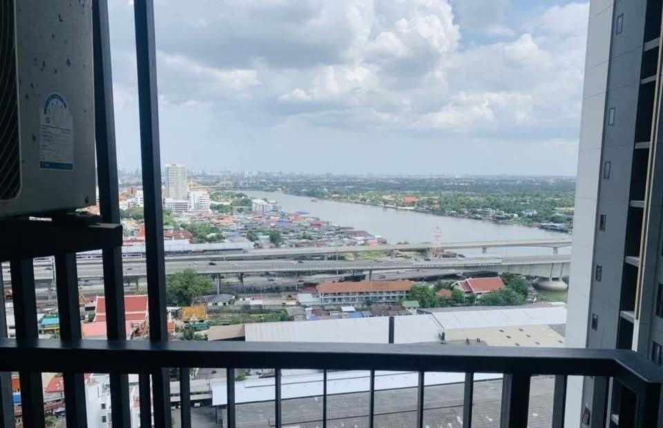 1 Bedroom Condo for rent at The Politan Rive — photo 2