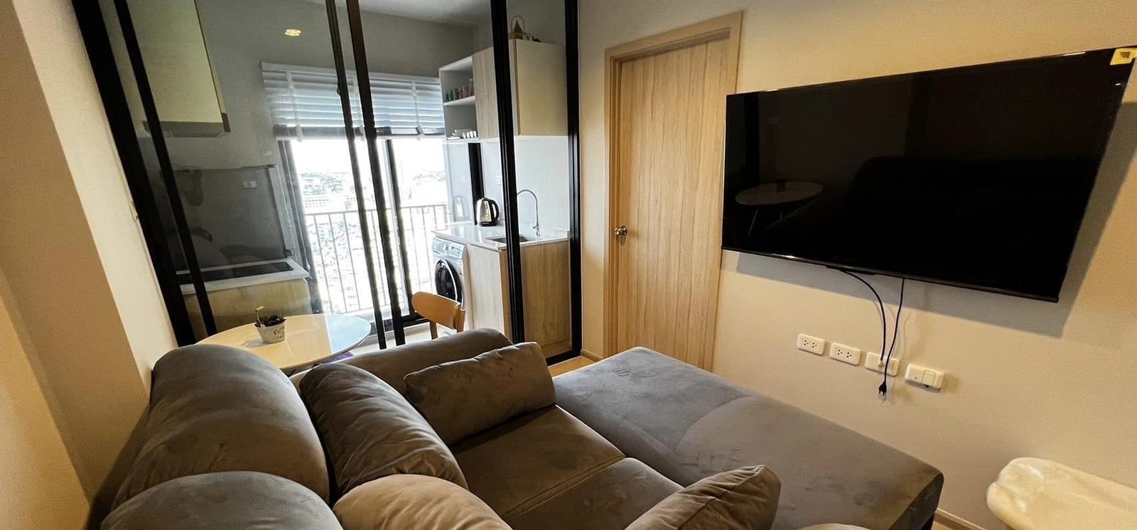 1 Bedroom Condo for rent at Nue Noble Ngamwongwan — photo 1