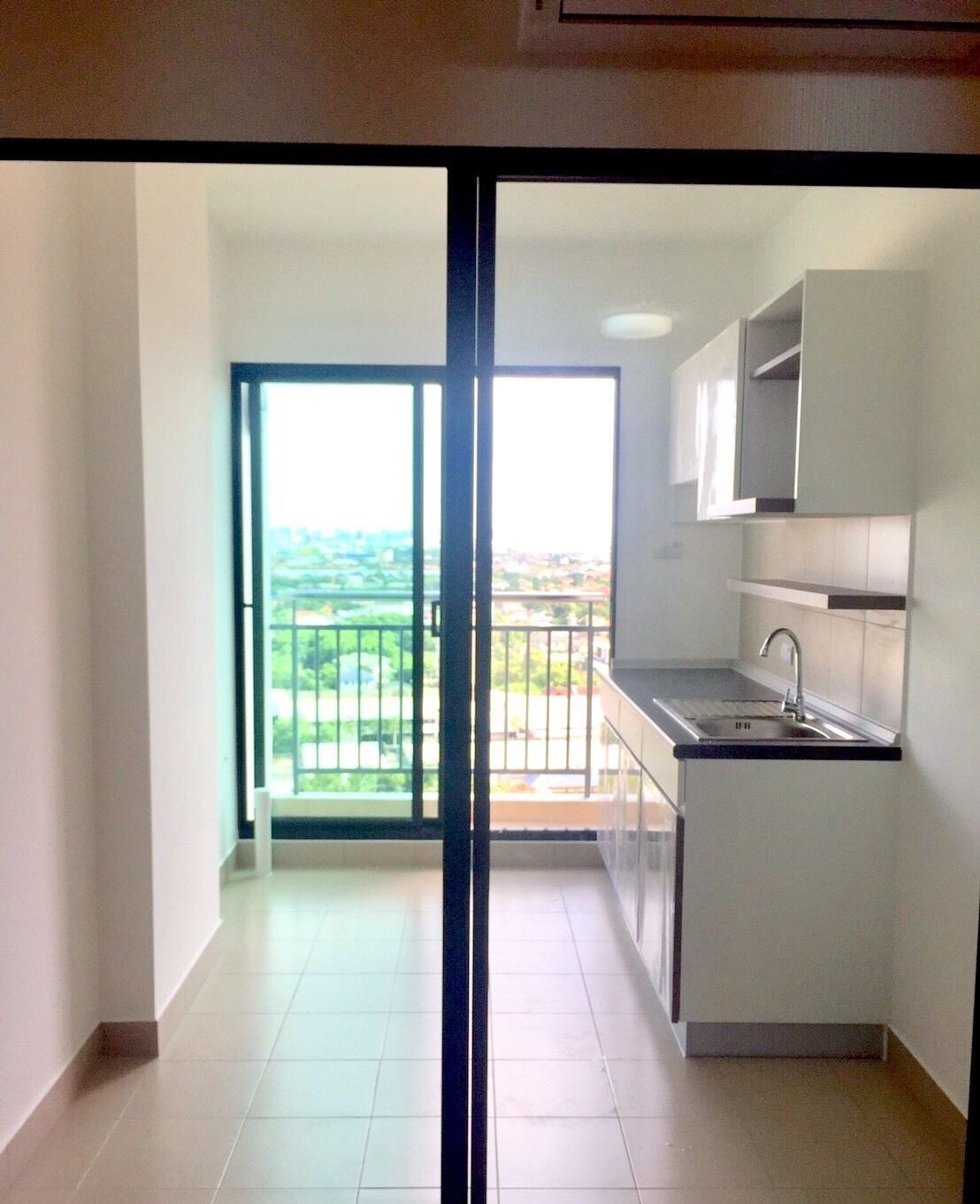 Studio Condo for rent at Supalai Loft Chaeng Wattana