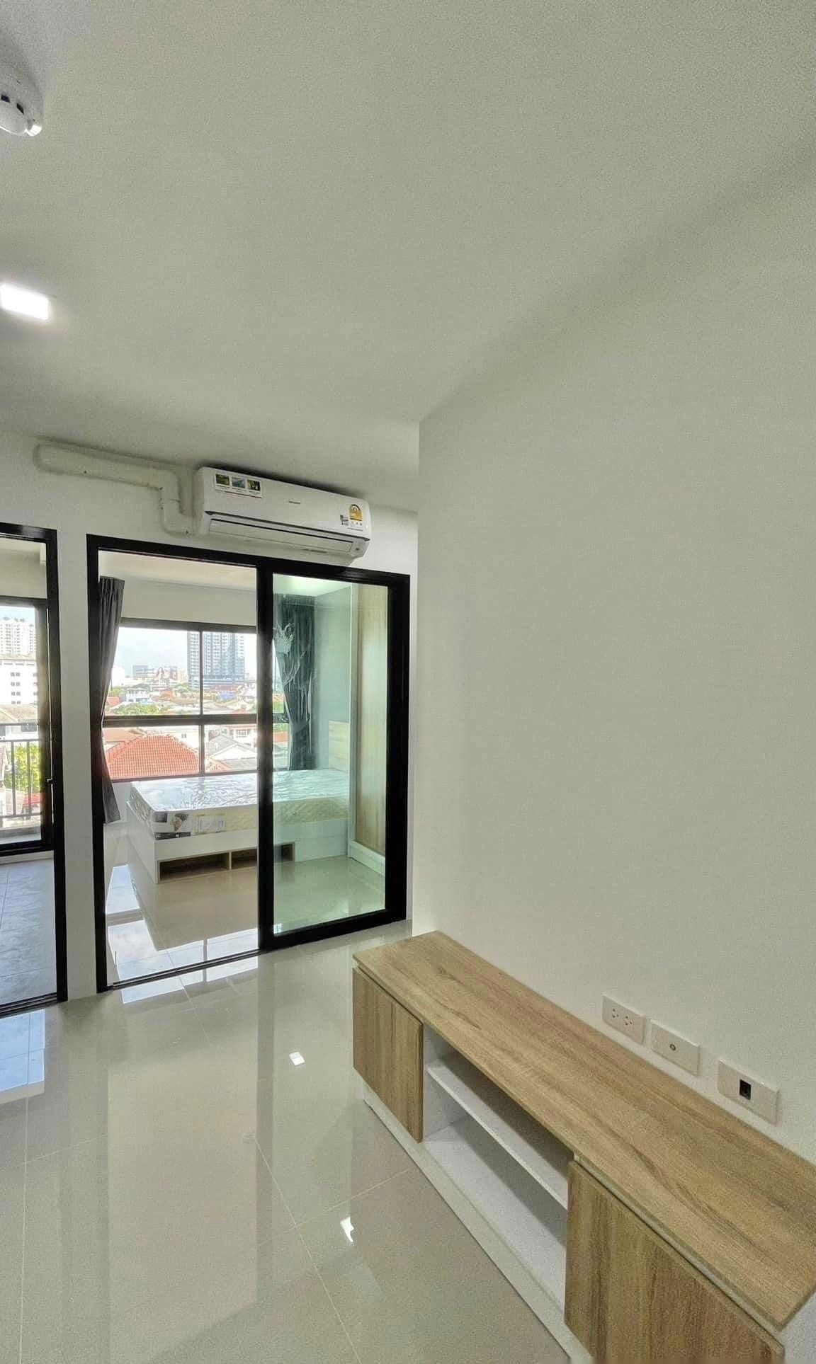 1 Bedroom Condo for rent at The Momento Tiwanon — photo 2