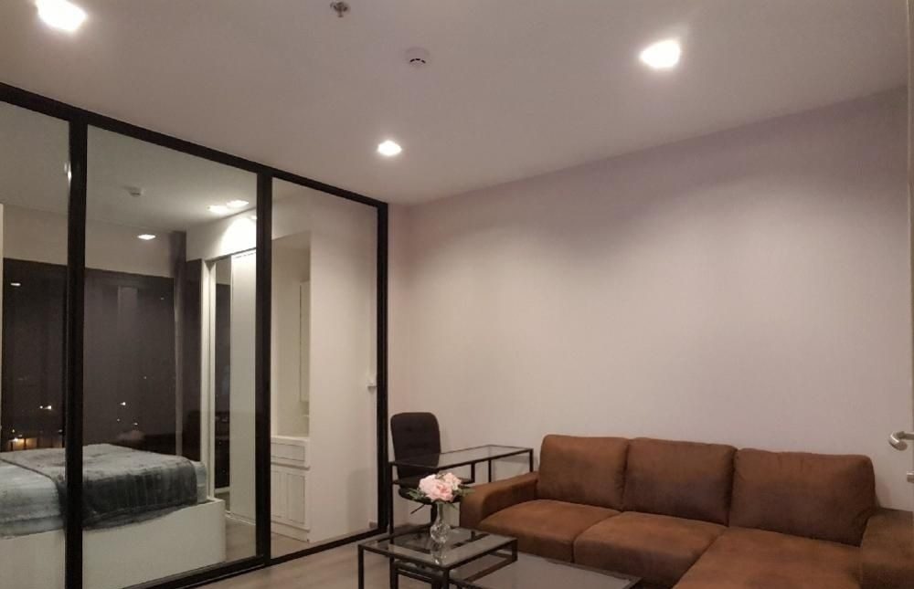 1 Bedroom Condo for rent at The Politan Rive