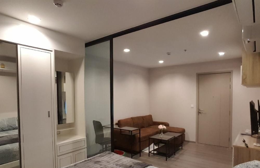 1 Bedroom Condo for rent at The Politan Rive — photo 4