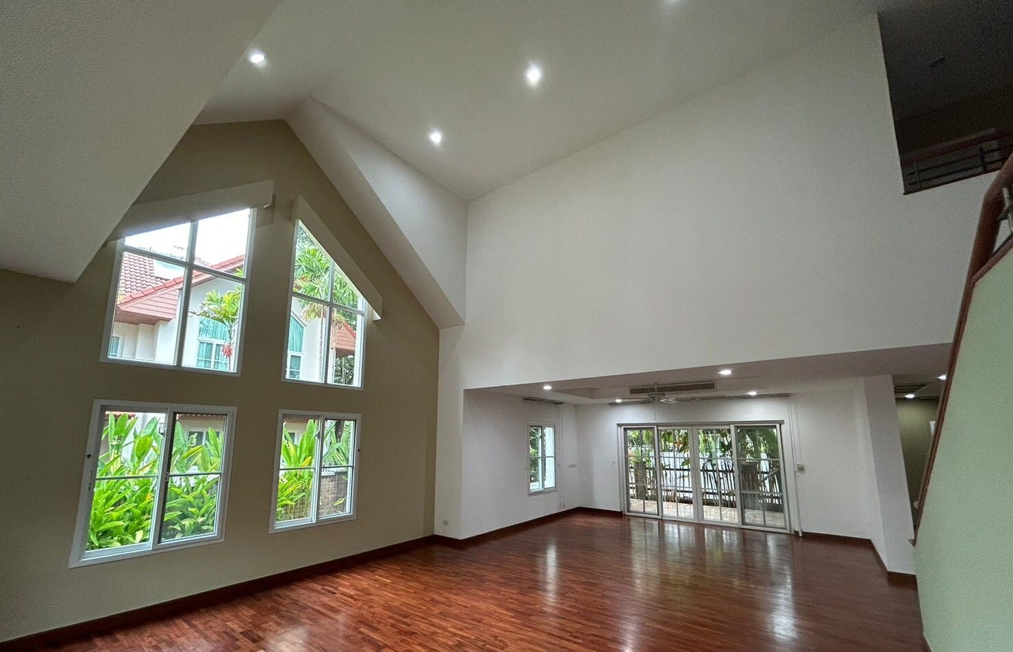 4 Bedroom House for rent at Raintree Residence — photo 1