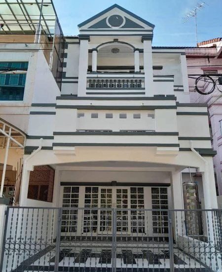 4 Bedroom Townhouse for rent at Boonto Park Ville — photo 2
