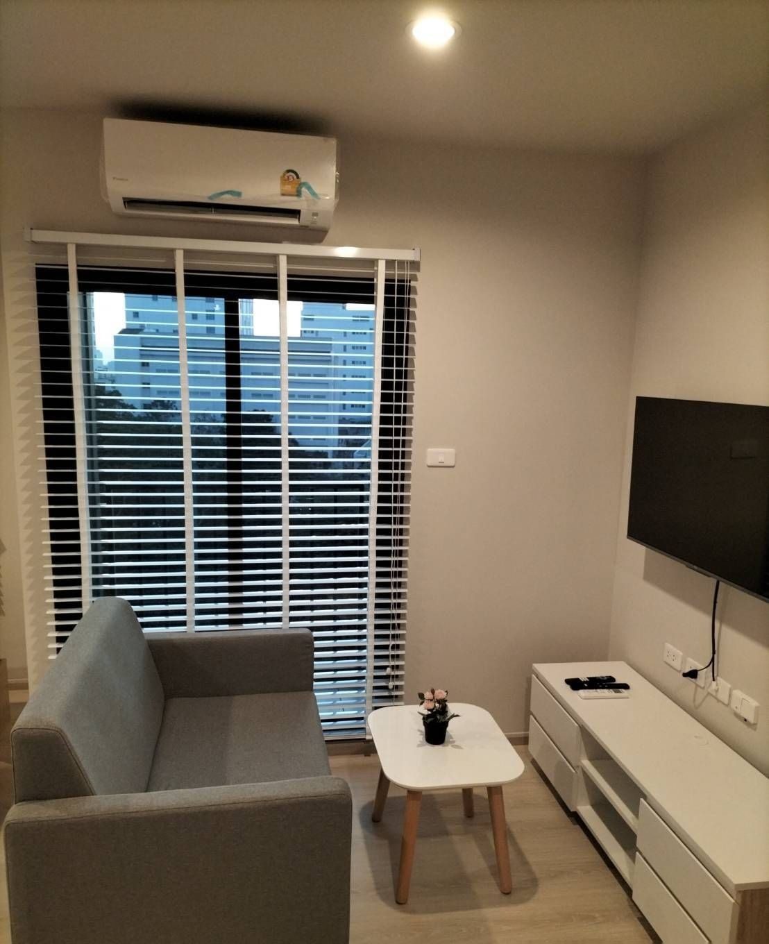 Studio Condo for rent at Nue Noble Ngamwongwan