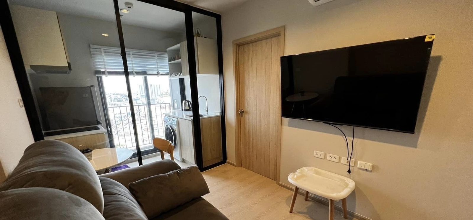 1 Bedroom Condo for rent at Nue Noble Ngamwongwan — photo 1