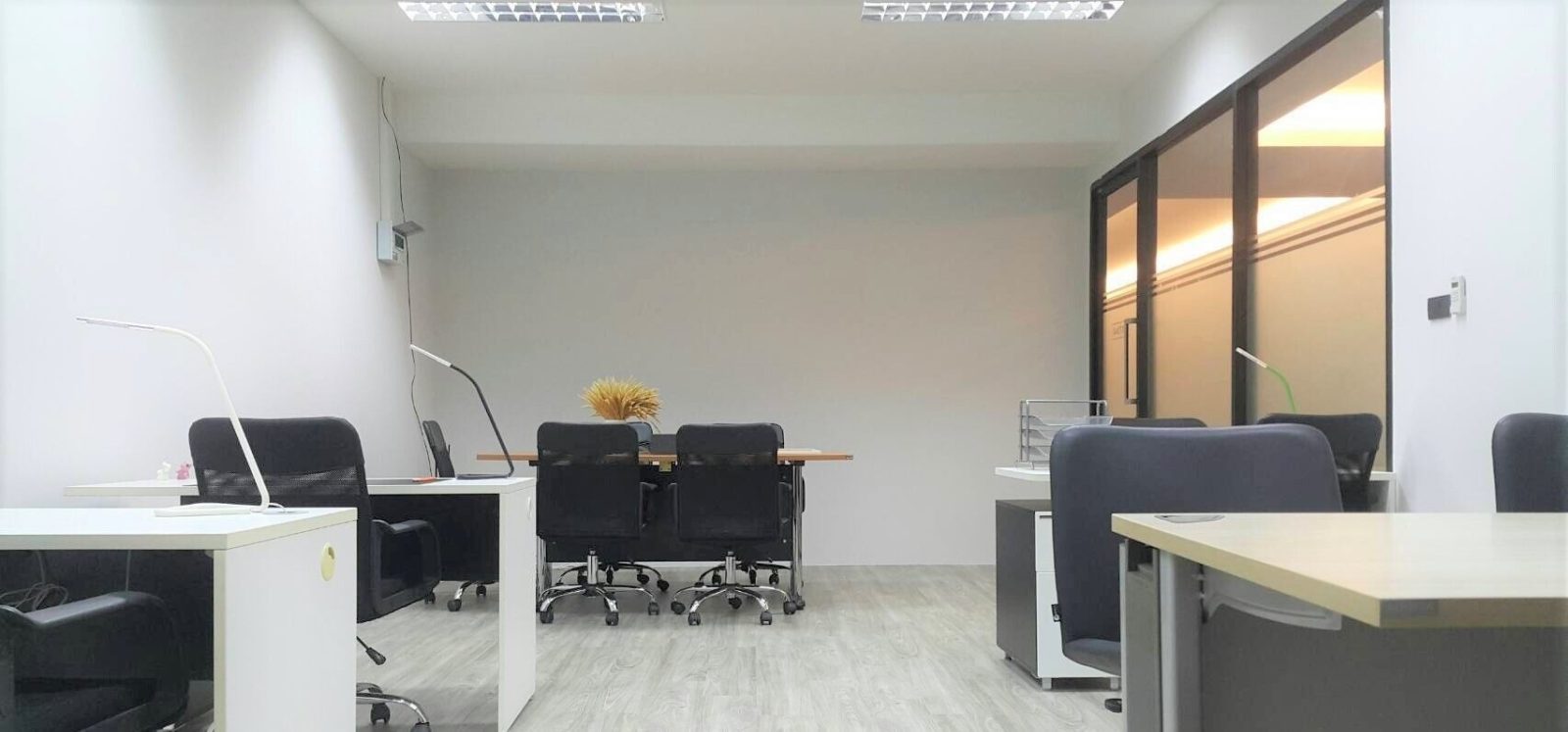 Office for rent at Narita Tower — photo 5