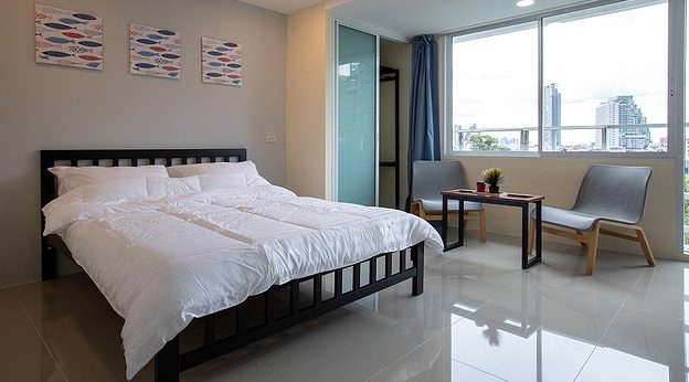 1 Bed Condo · Khlong San, bangkok — photo 2