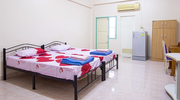 1 Bed Condo — photo 1