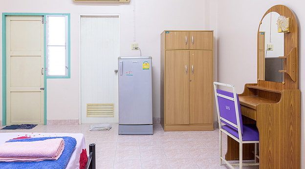 1 Bed Condo — photo 2