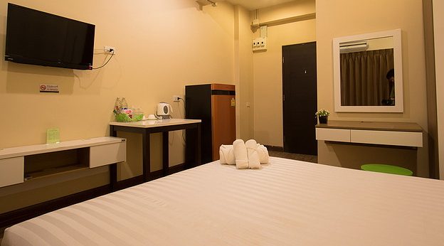 V 49 Apartment — photo 3