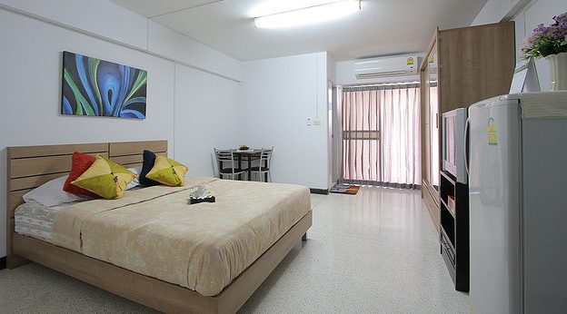1 Bed Condo — photo 3