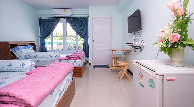 1 Bed Condo — photo 1
