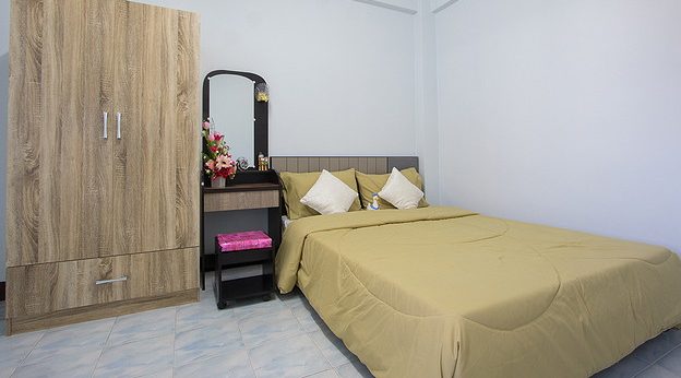 Condo · Phra Khanong, bangkok — photo 2