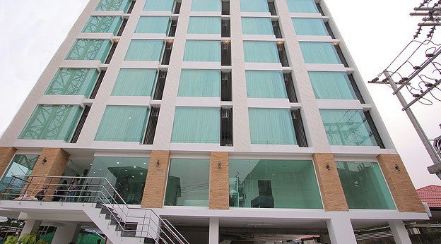 Condo · Phra Khanong, bangkok — photo 1