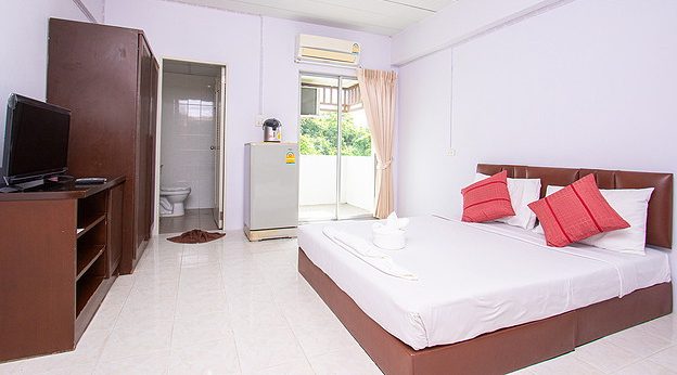 1 Bed Condo — photo 3