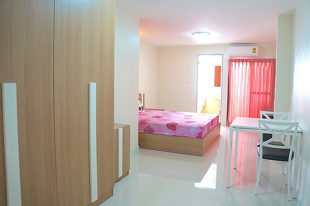 1 Bed Condo · Khlong San, bangkok — photo 3