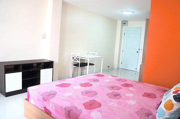 1 Bed Condo · Khlong San, bangkok — photo 4