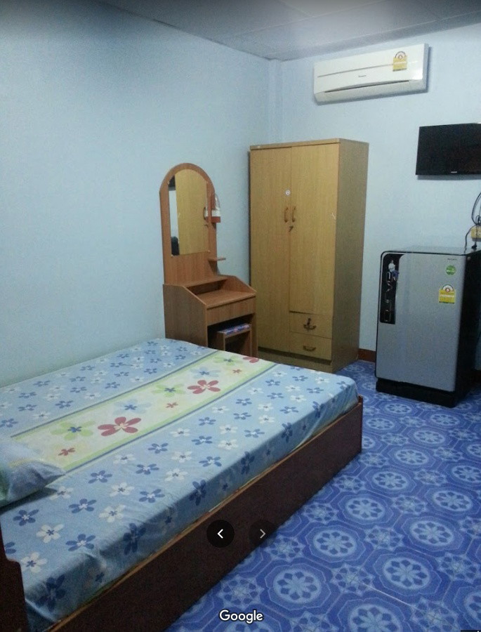1 Bed Condo — photo 2