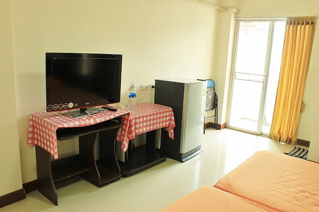 1 Bed Condo — photo 5