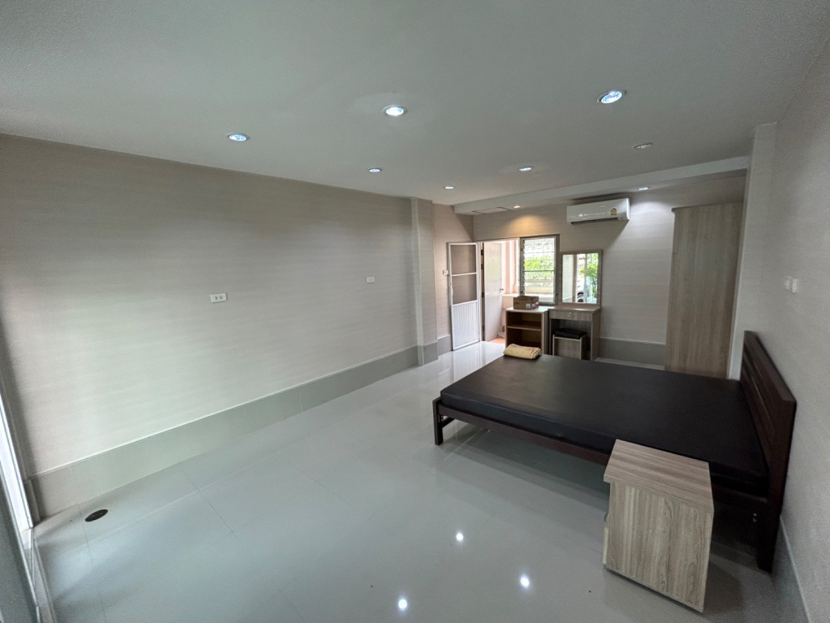 Condo · Mueang Samut Prakan, samut_prakan — photo 5