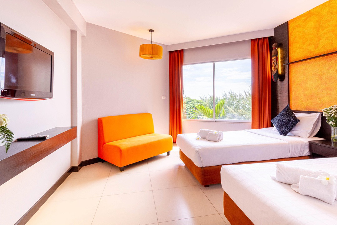 1 Bed Condo — photo 3
