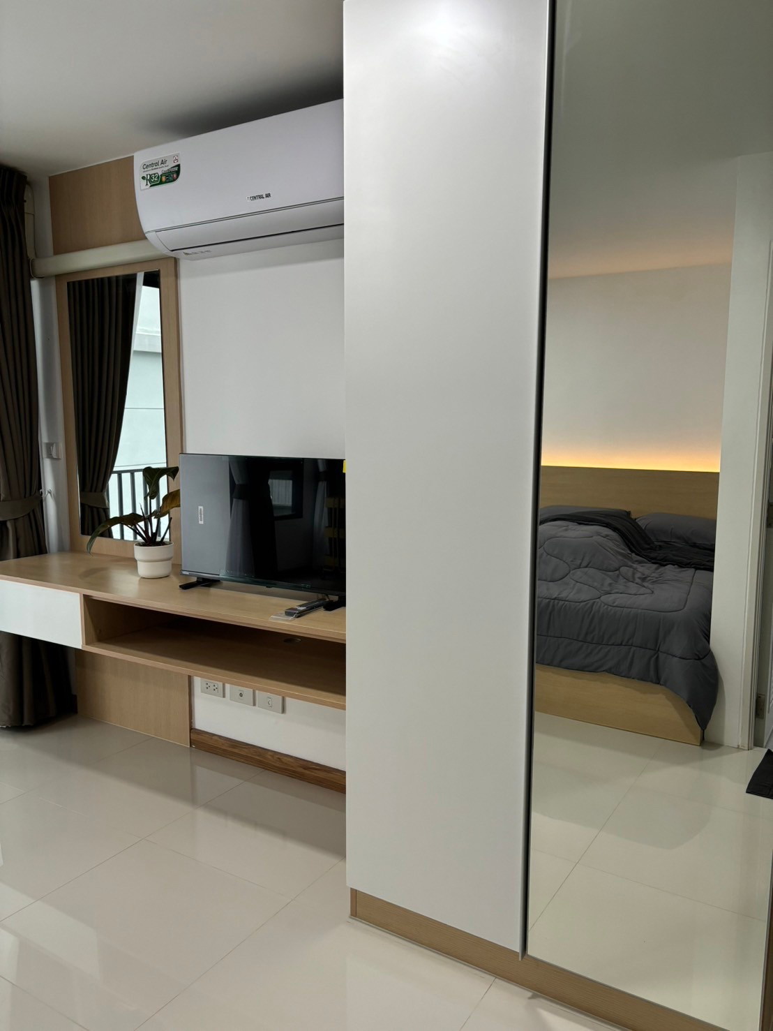 1 Bed Condo · Huai Khwang, bangkok — photo 2