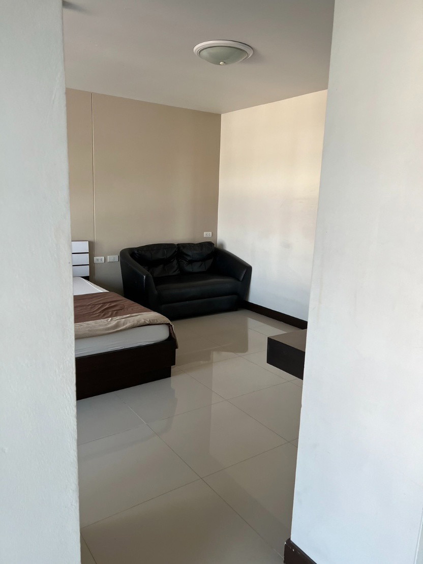 1 Bed Condo · Mueang Chon Buri, chon_buri — photo 5