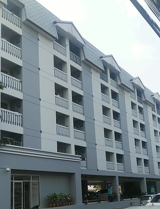 1 Bed Condo — photo 2