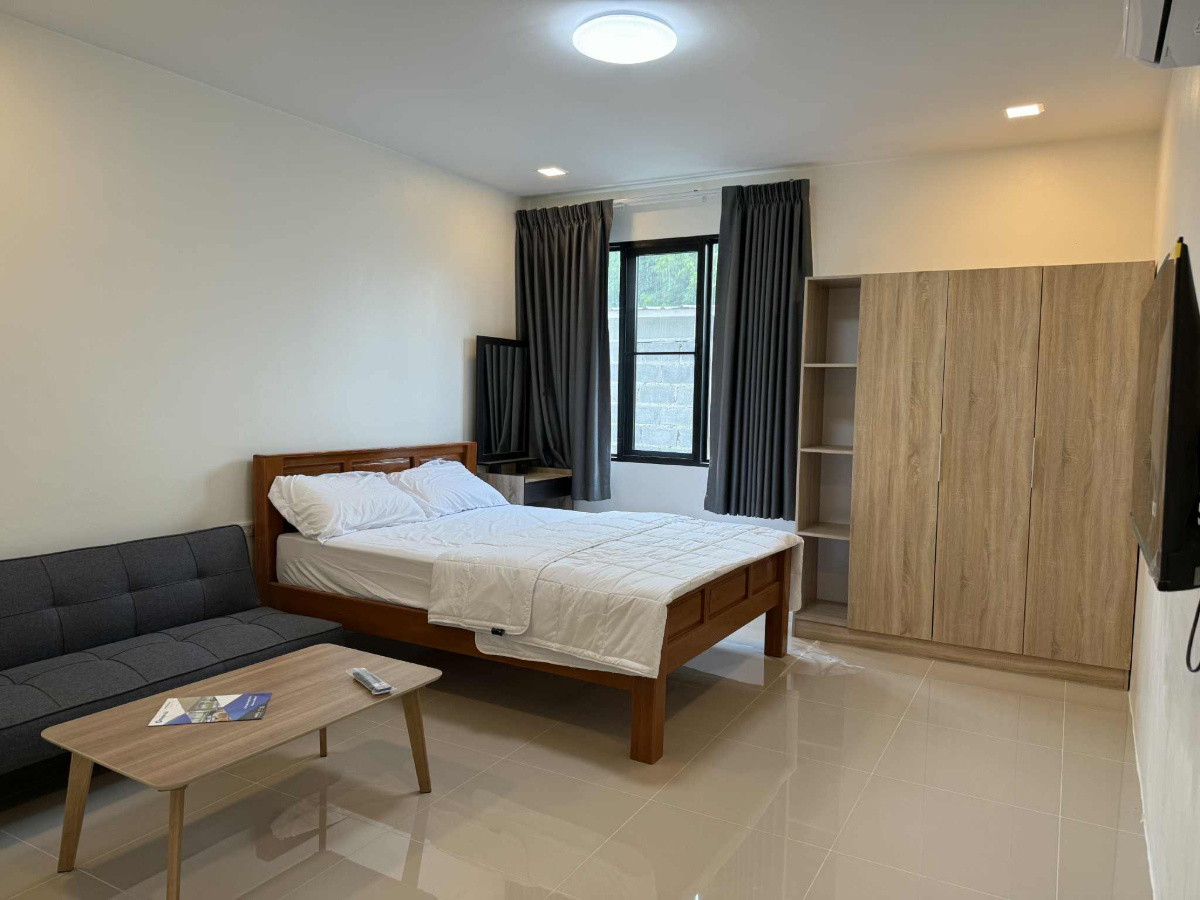 1 Bed Condo — photo 1