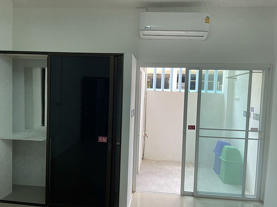 1 Bed Condo — photo 3