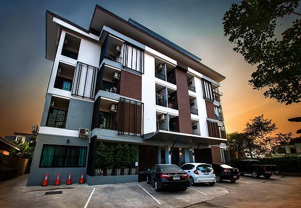 Condo — photo 2