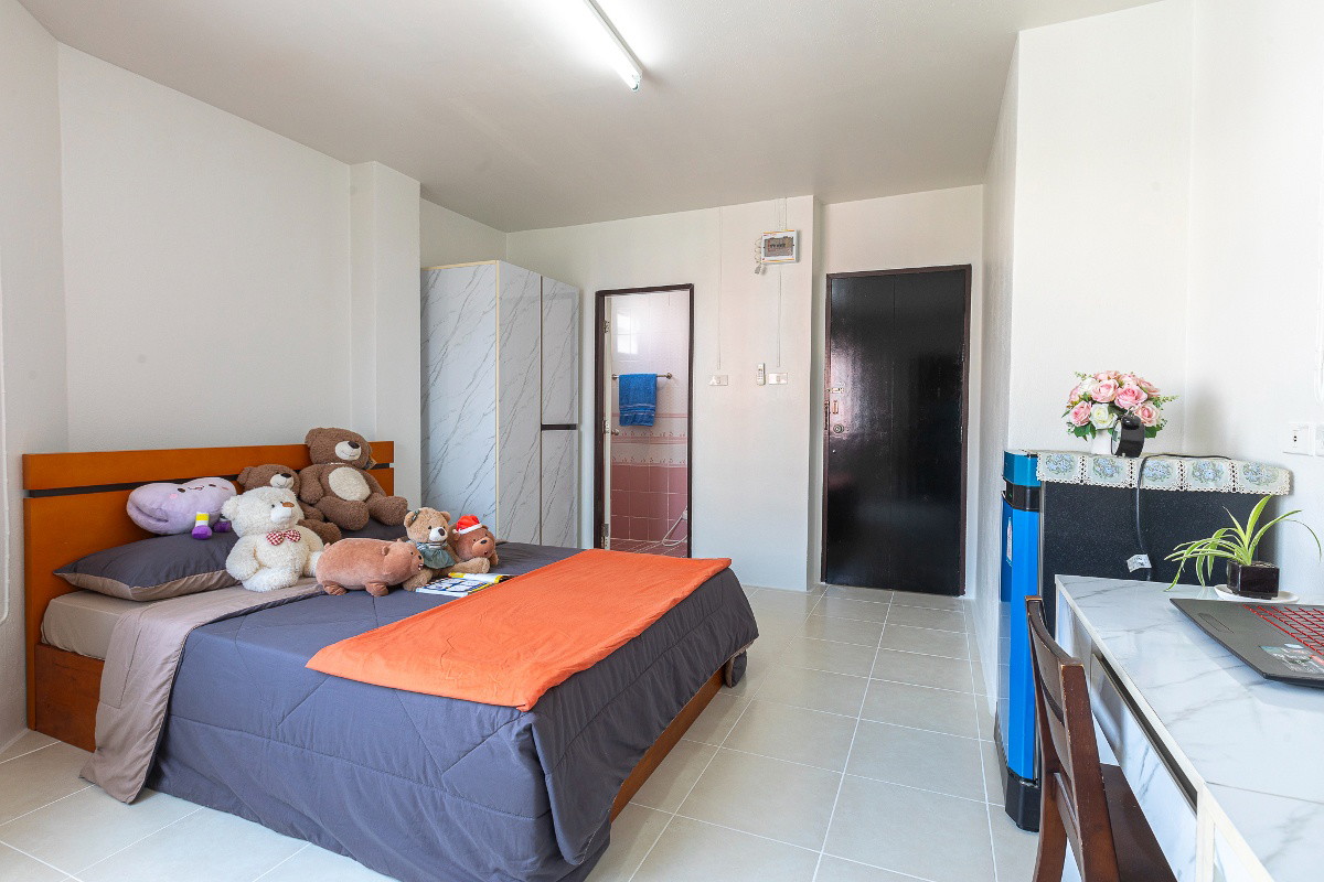 Condo · Mueang Chon Buri, chon_buri — photo 1