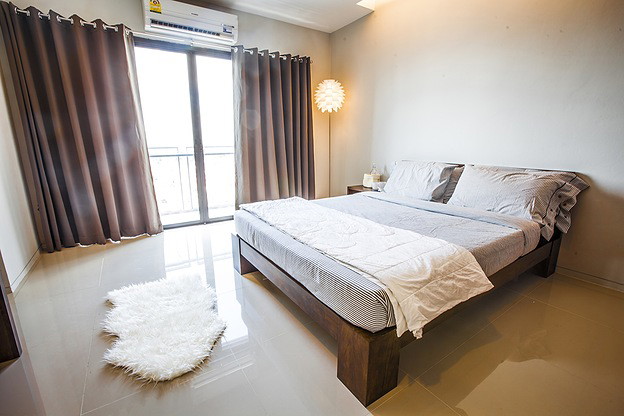 Condo · Bang Na, bangkok — photo 1