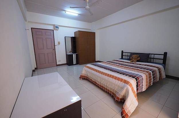 Condo · Phra Khanong, bangkok — photo 2