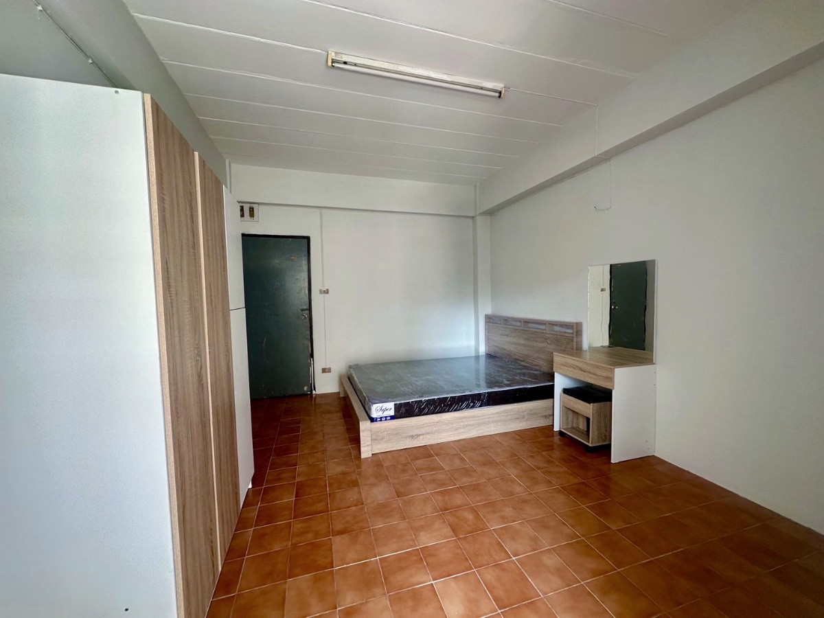 1 Bed Condo · Wang Thonglang, bangkok — photo 3