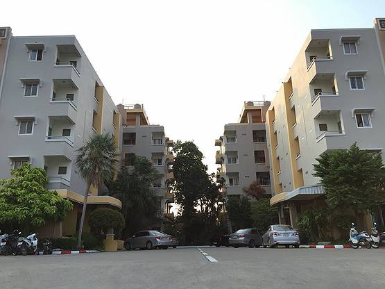 Condo — photo 1