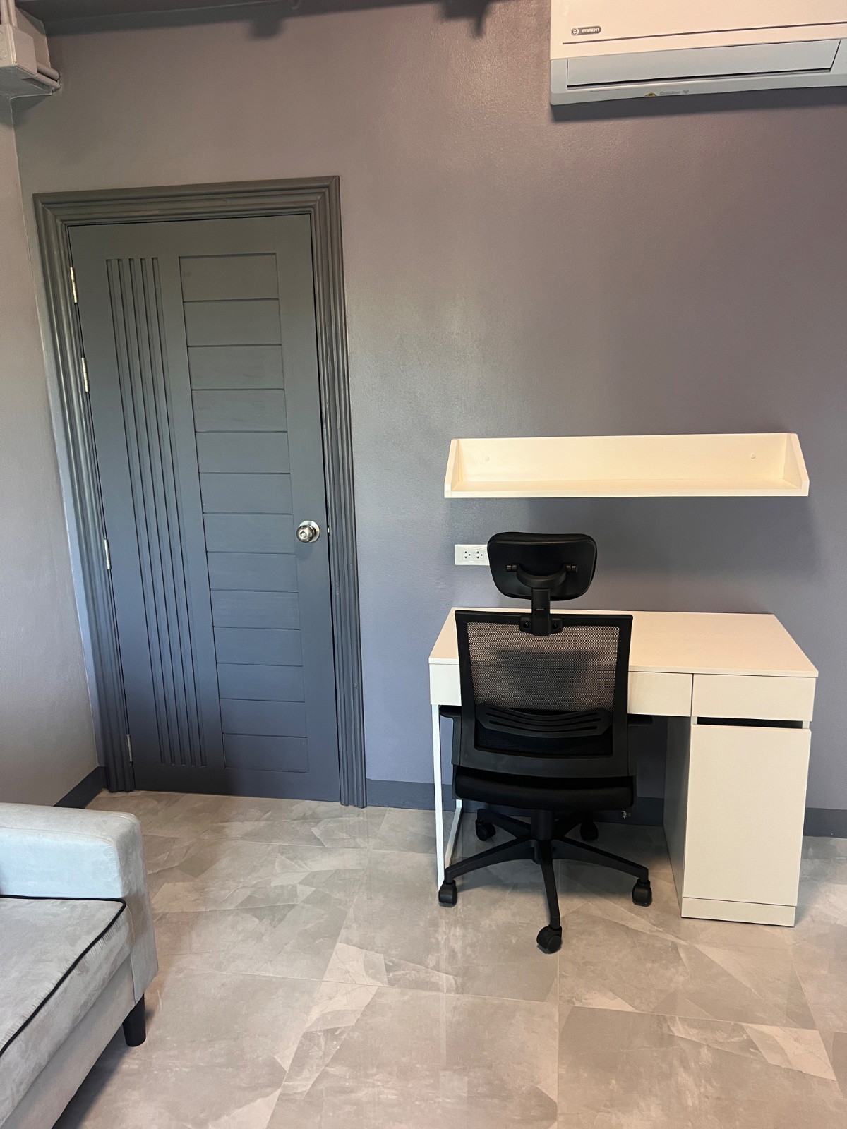1 Bed Condo — photo 3