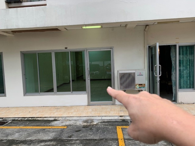 Condo · Phra Khanong, bangkok — photo 1